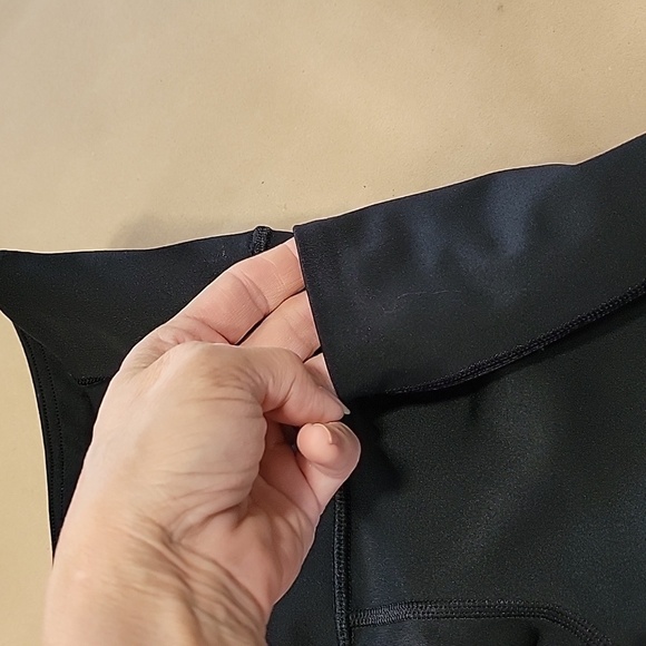 GapFit Size S Black Mid Rise Leggings / Yoga Pants, Excellent Used Condition - Picture 11 of 14